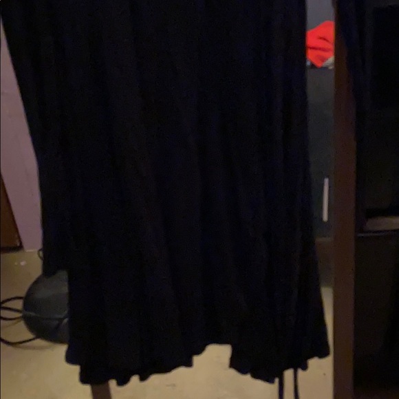 Black dress - Picture 2 of 2